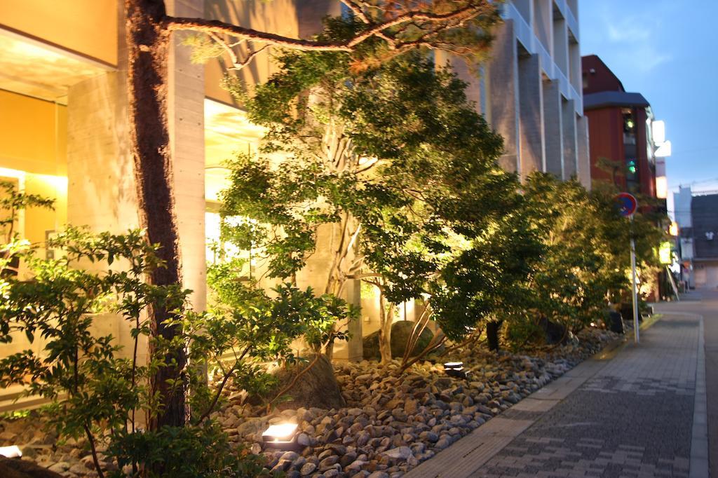 Uozu Manten Hotel Ekimae Exteriör bild