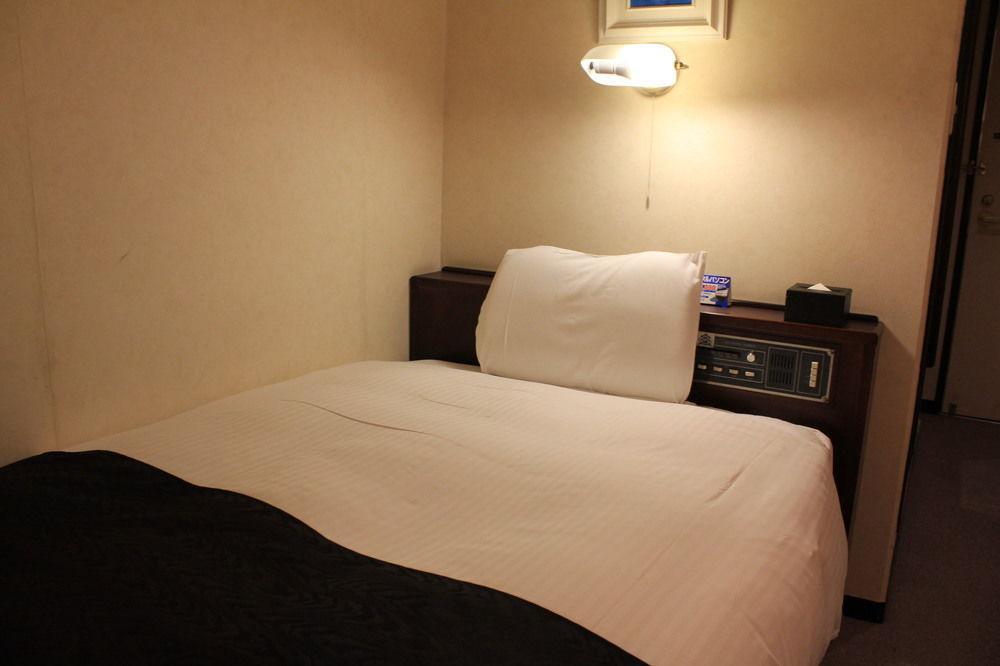 Uozu Manten Hotel Ekimae Exteriör bild