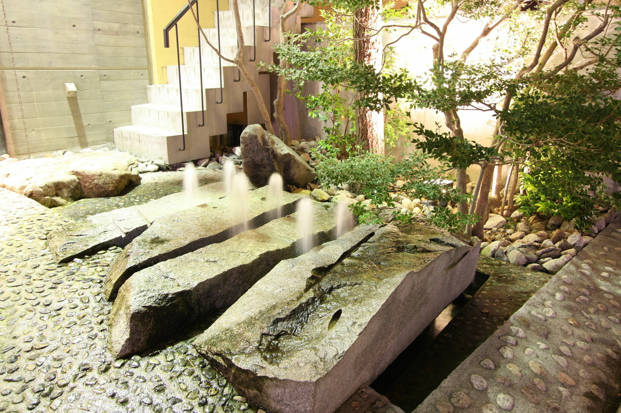 Uozu Manten Hotel Ekimae Exteriör bild